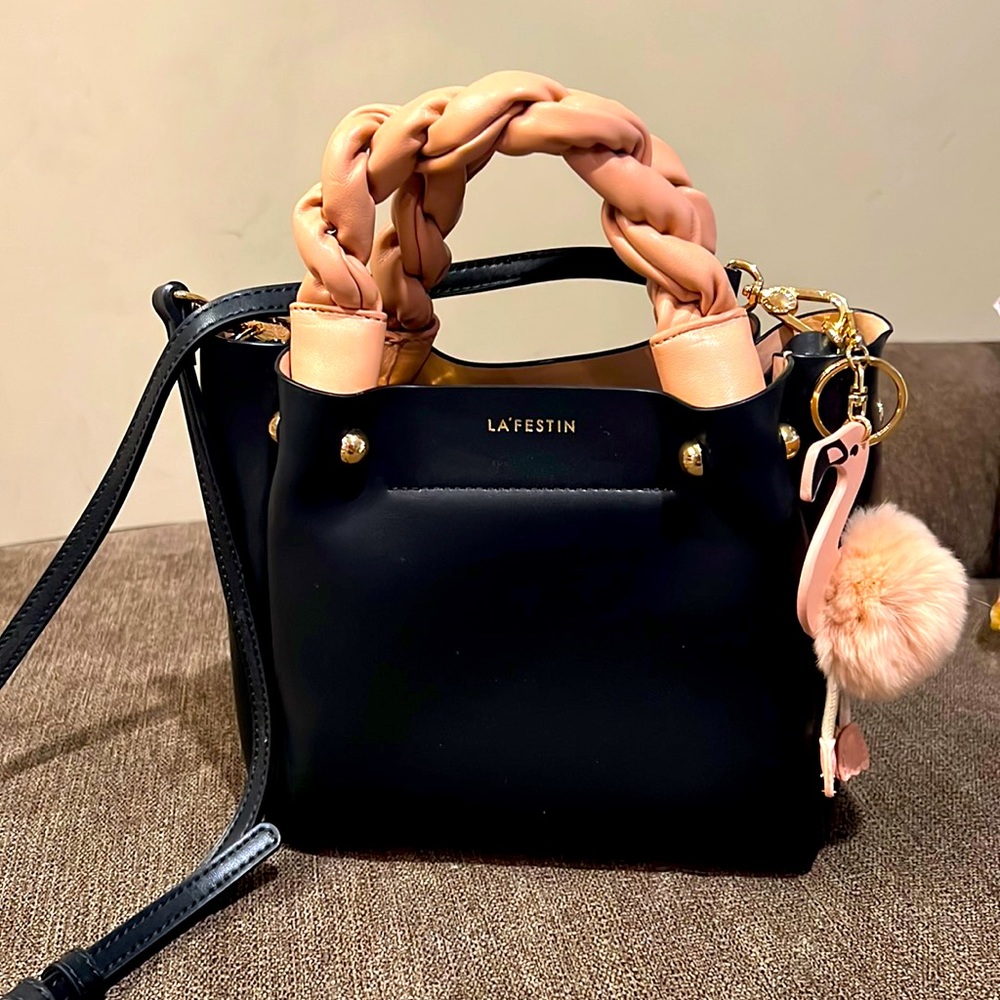 Super Cute Summer Handbag with Strap 🦩🦩🦩